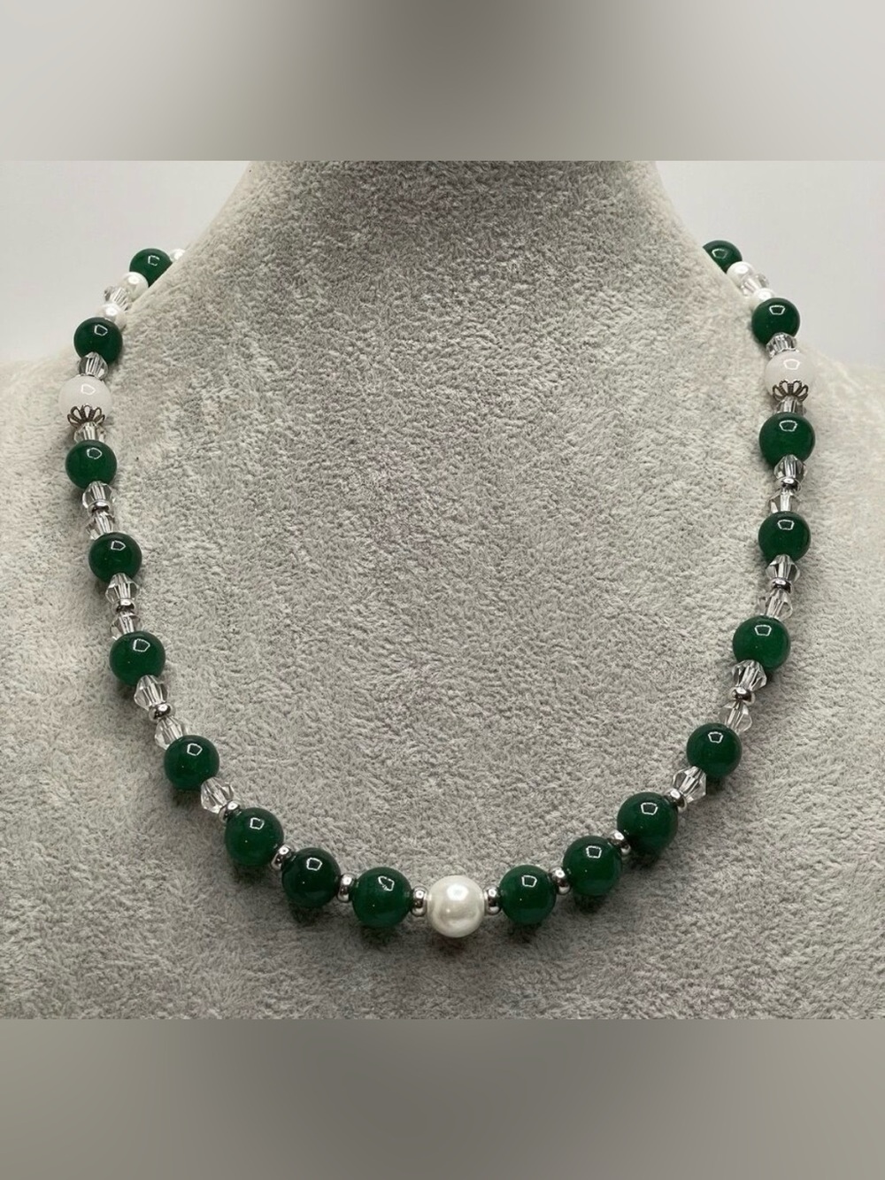 Artisan Handcrafted Emerald Green Gemstone Pearl Glass Beaded Necklace Amazing